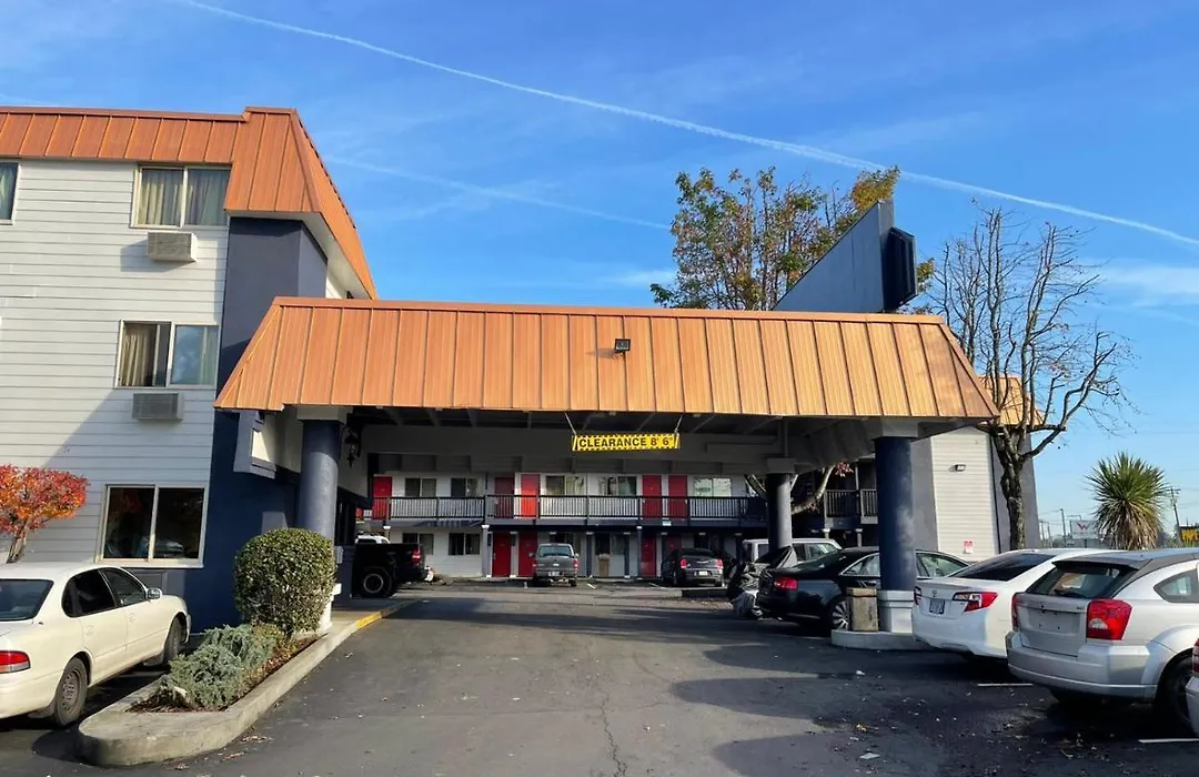 Portland Inn-1